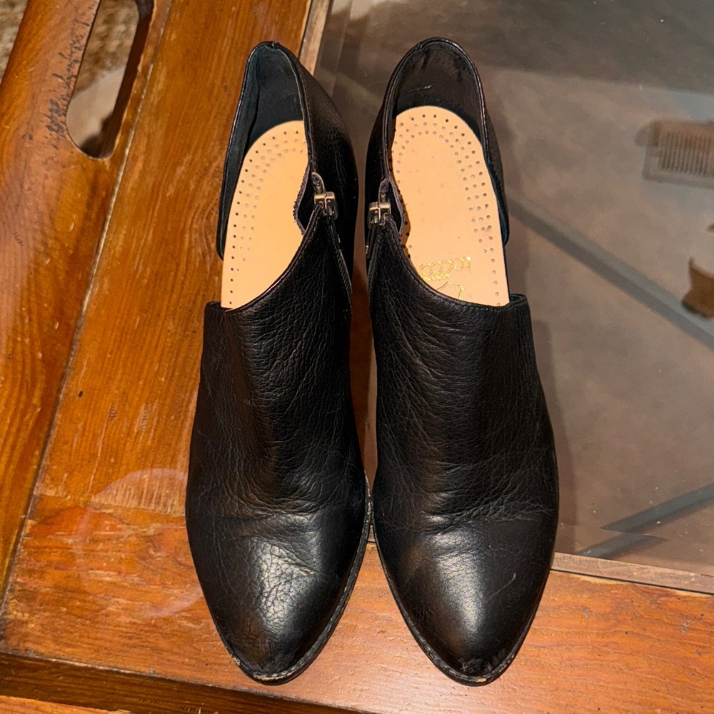 Silent D Black Ankle Booties - Picture 6 of 9